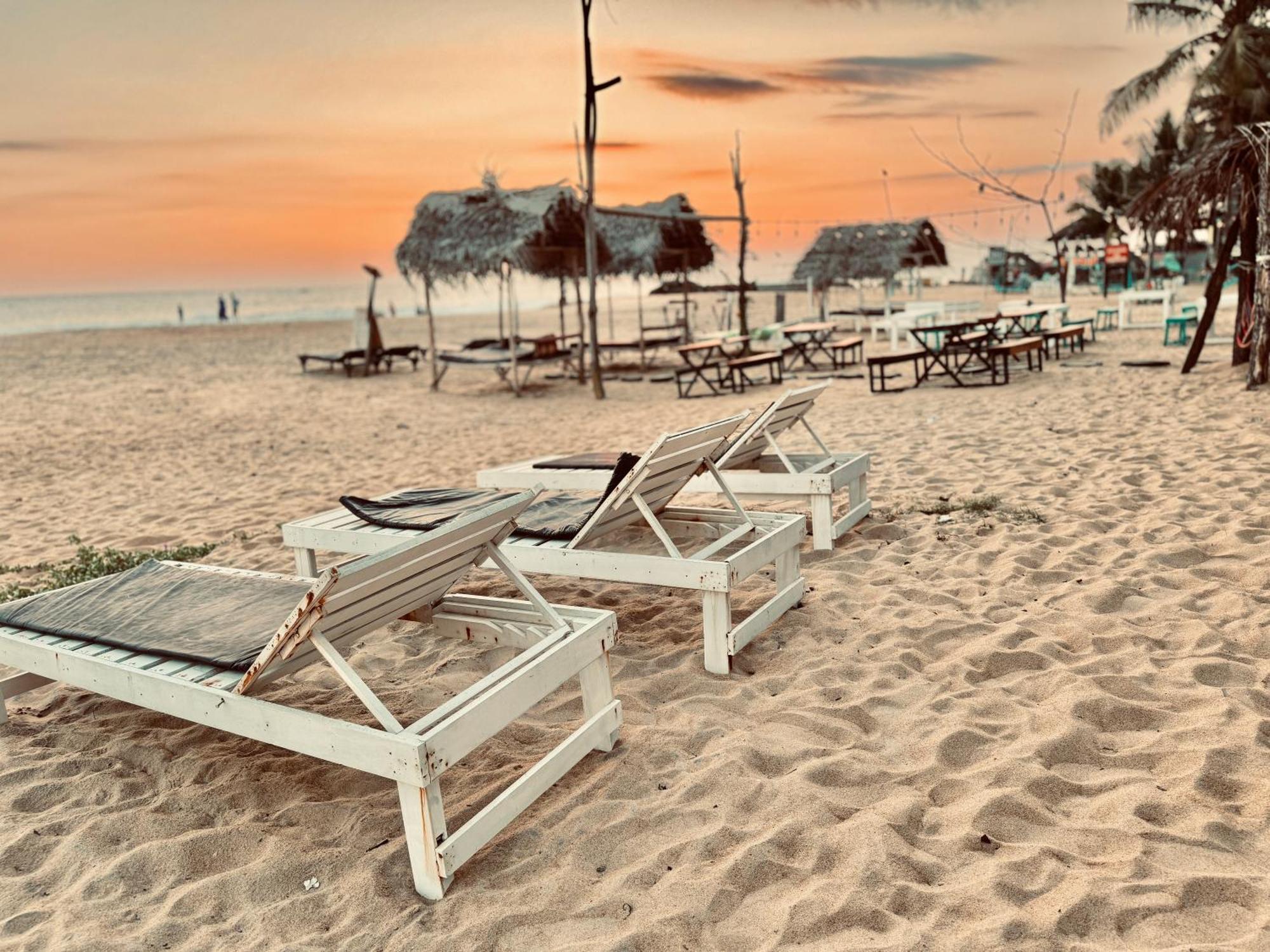 Il Nido Beach Home Galle Exterior photo