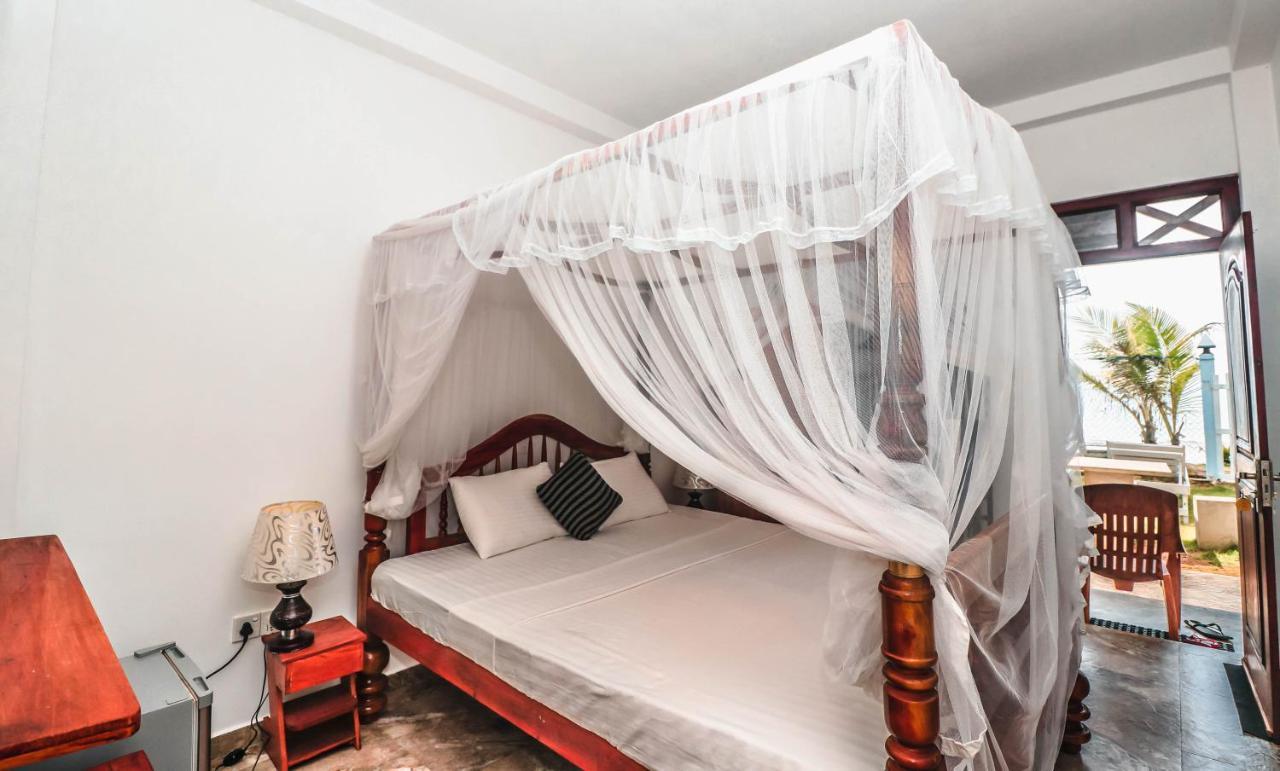 Il Nido Beach Home Galle Exterior photo
