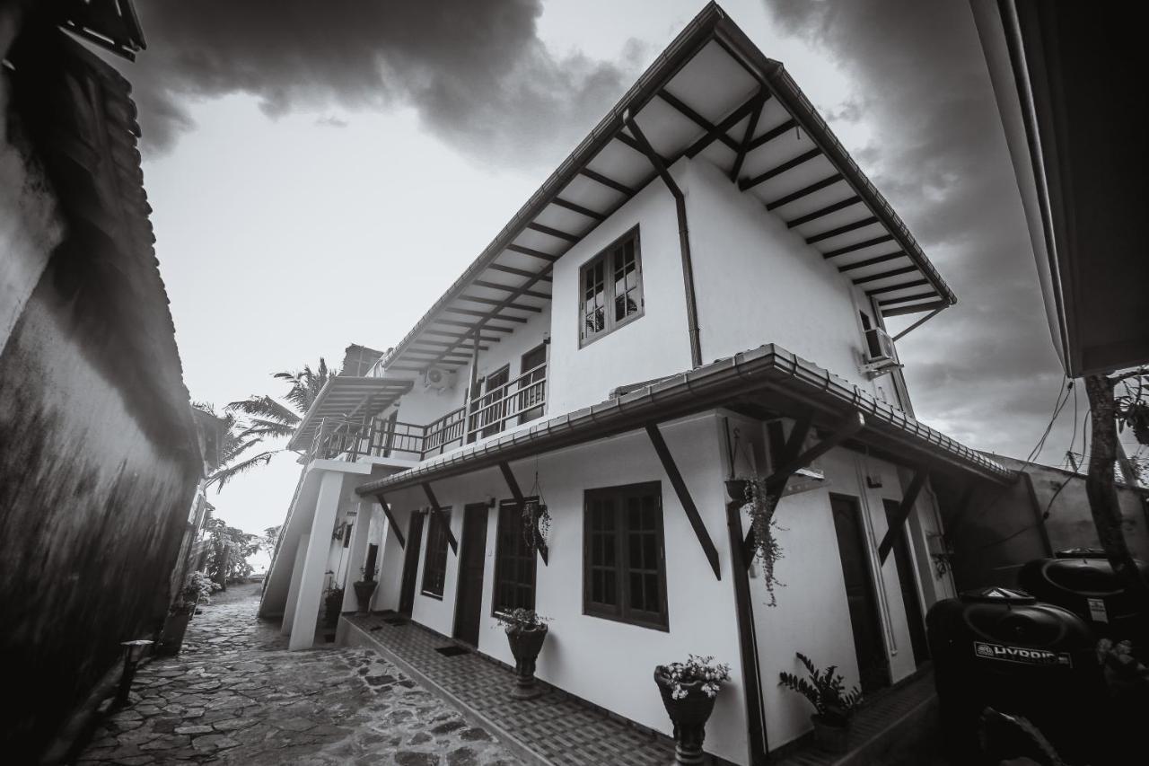 Il Nido Beach Home Galle Exterior photo